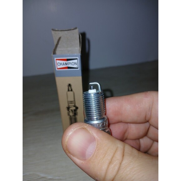 Champion Copper Plus Spark Plugs RS9YC 304  Pack Of Six Singles 2017 New - Picture 7 of 16